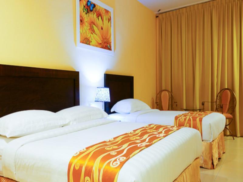 Sunflower Express Hotel ポンティアン・ケシル エクステリア 写真